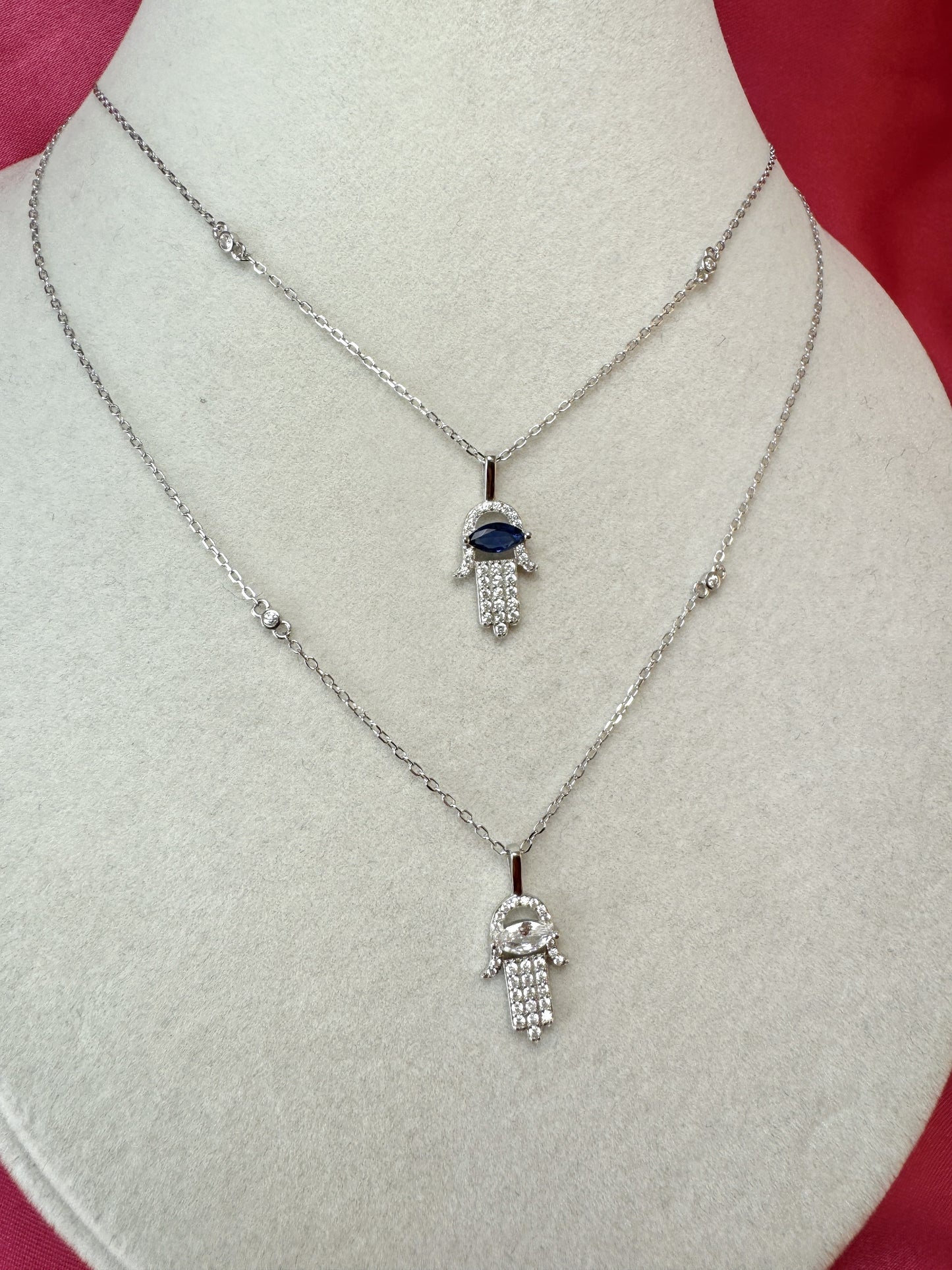 Collana con mano di Fatima e zircone