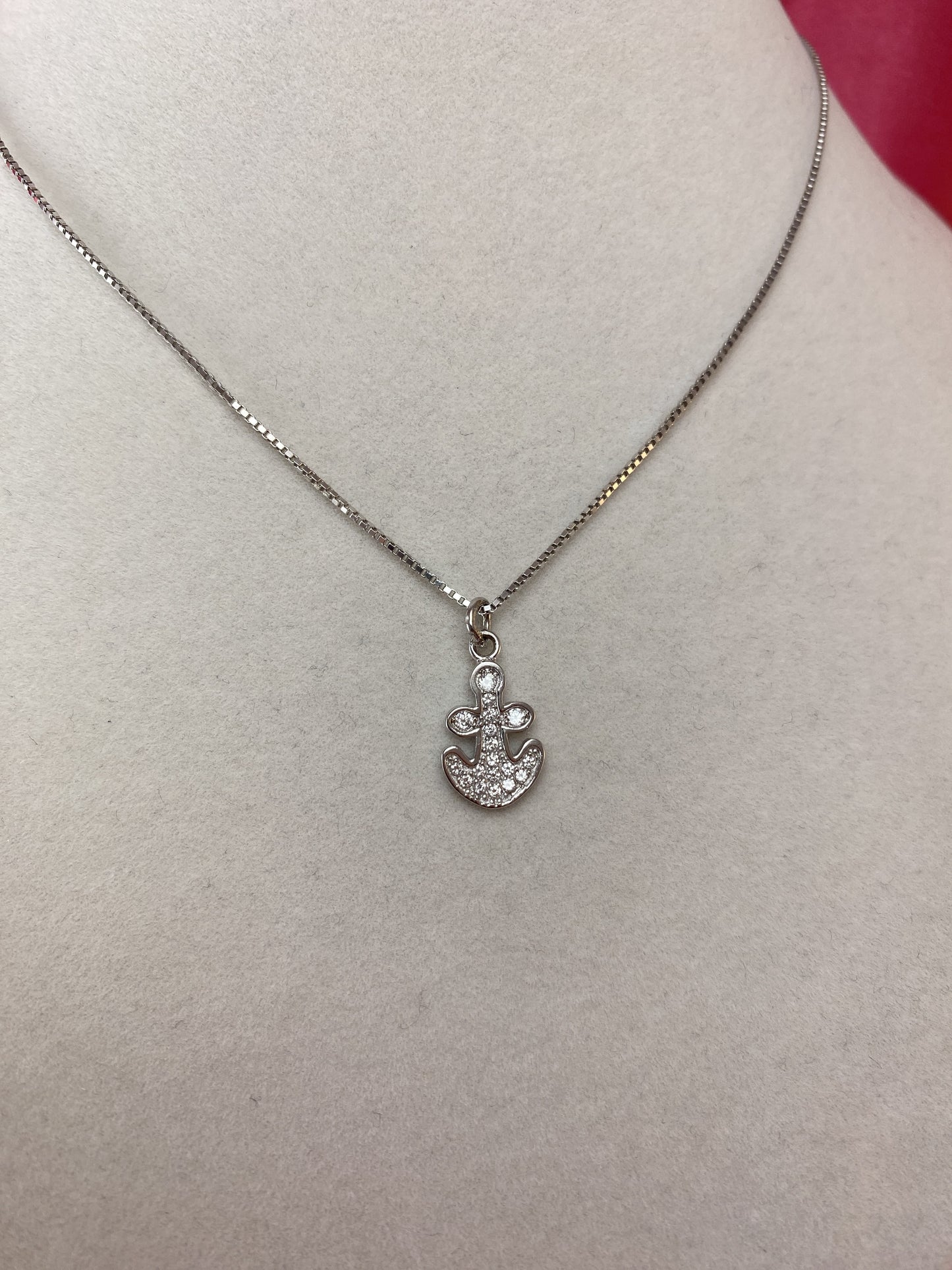 Collana con ancora