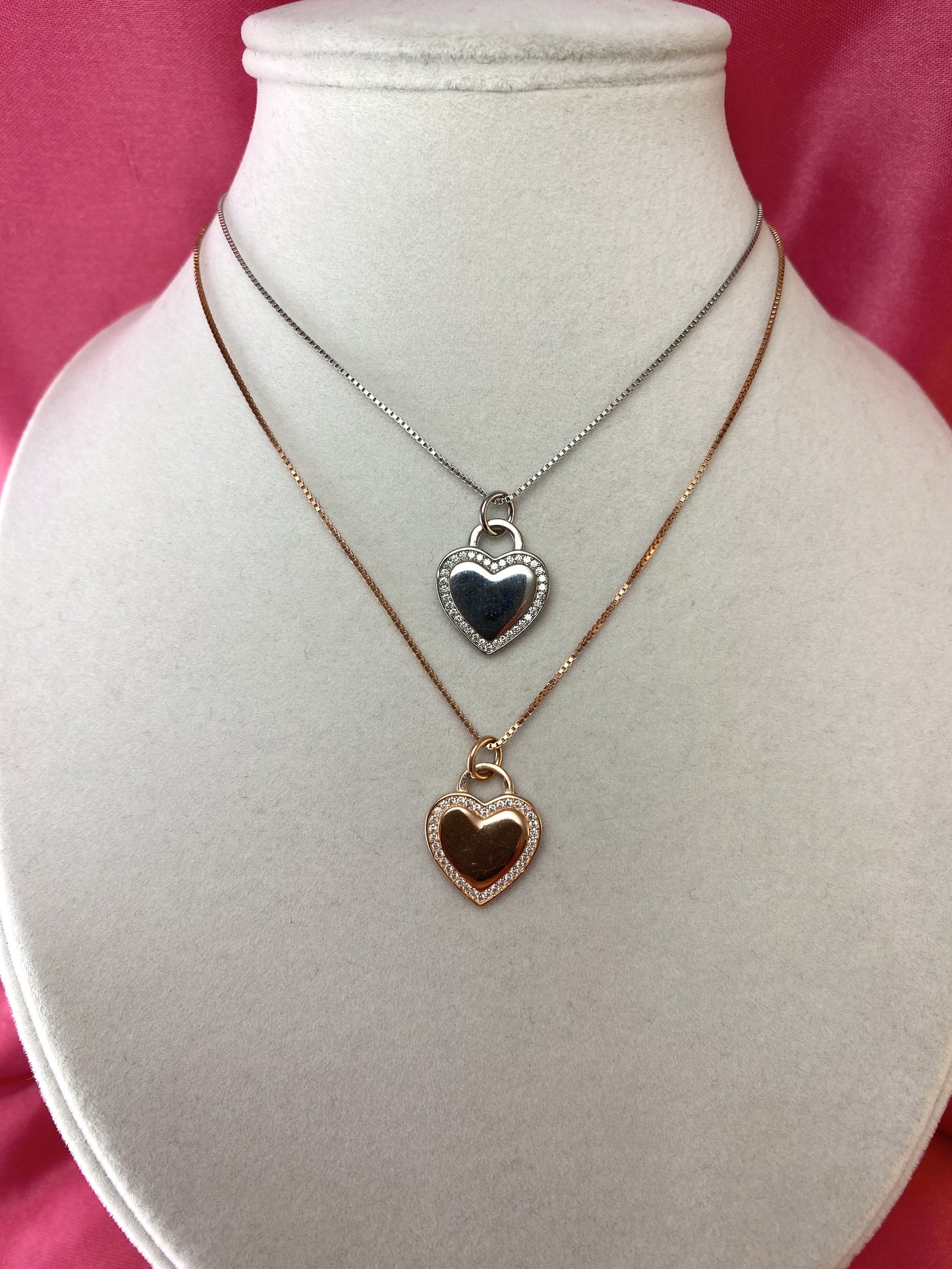 Collana con cuore simil lucchetto