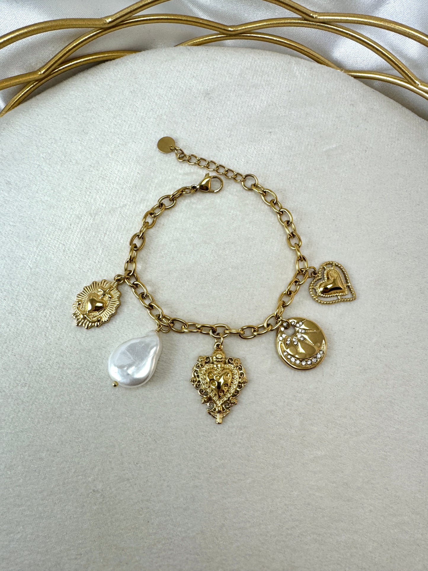 Bracciale cuori sacri e madreperla