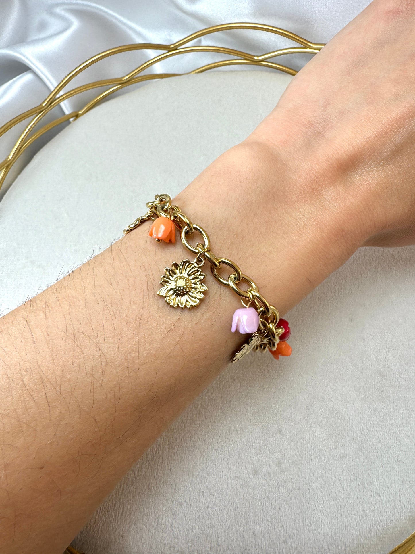 Bracciale con girasoli e fiori colorati