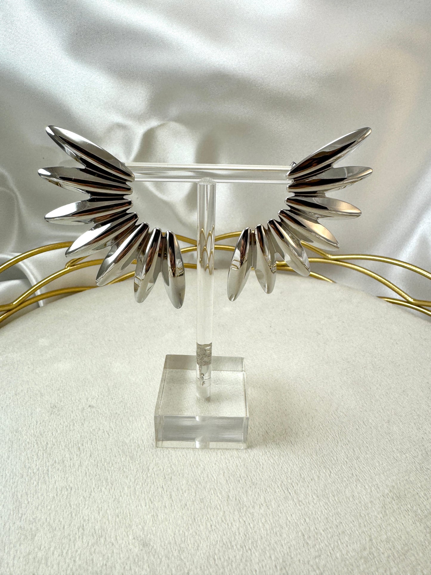 Orecchini petali metà metà