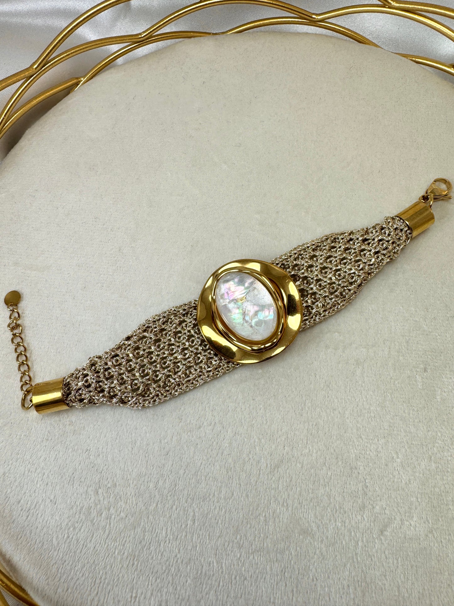 Bracciale maglia morbida con ovale iridescente
