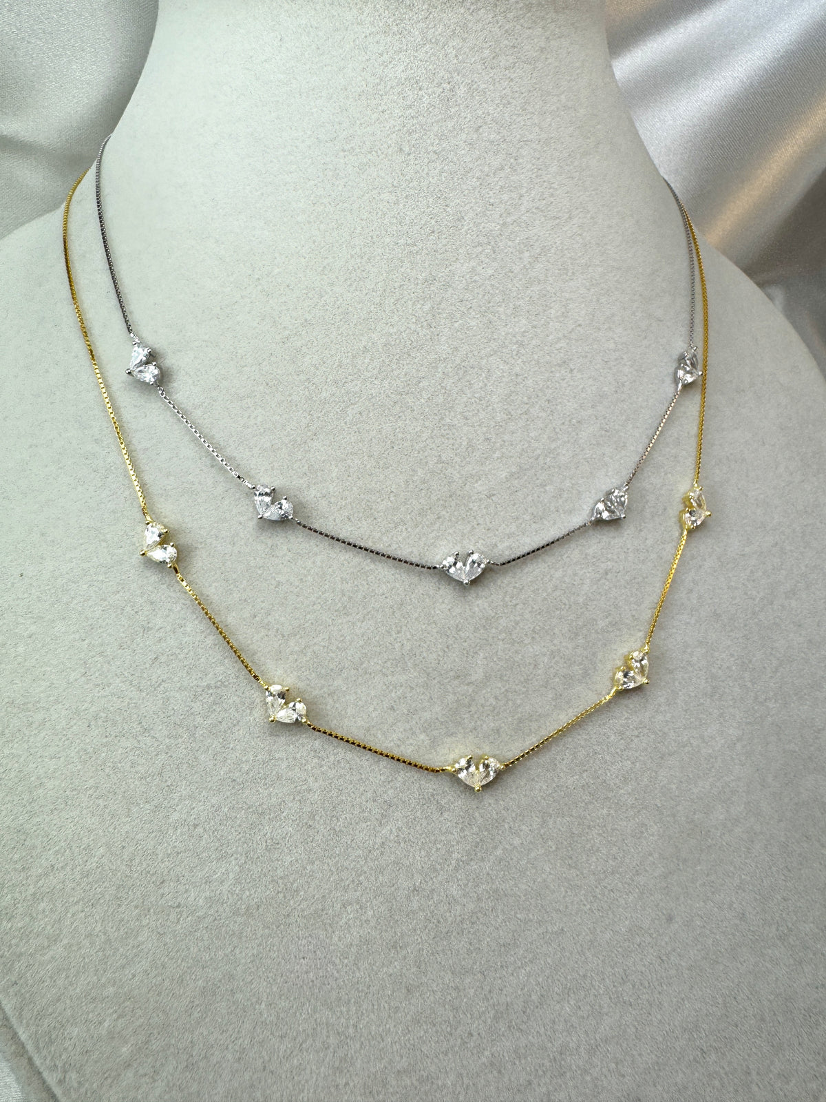 Collana con goccine fisse