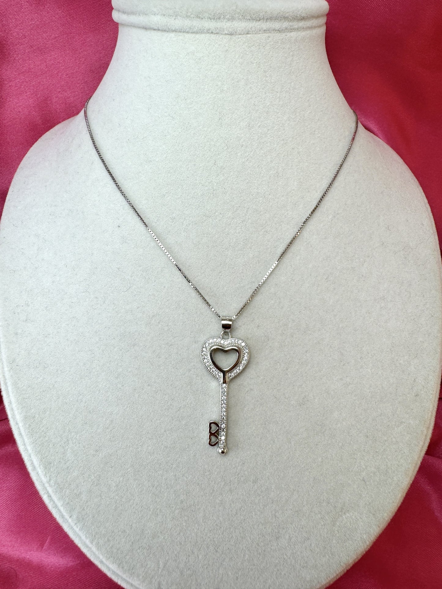 Collana con chiave