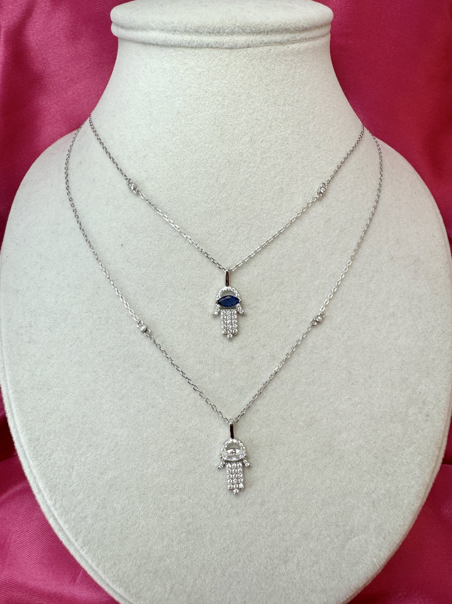 Collana con mano di Fatima e zircone