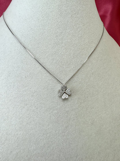 Collana con quadrifoglio piccolo