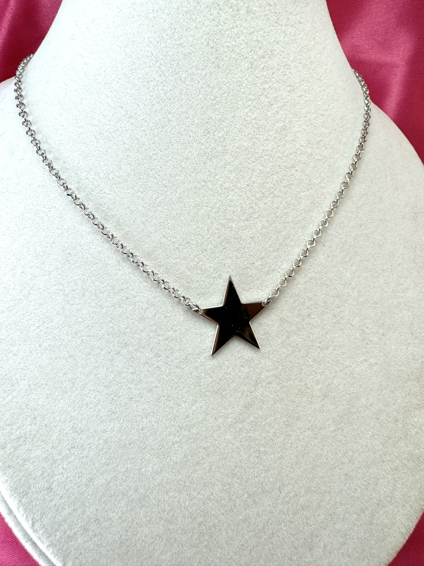 Collana con stella liscia