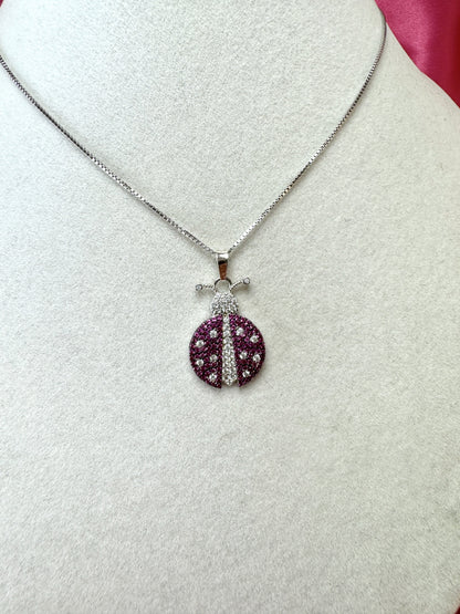 Collana con coccinella di zirconi colorati