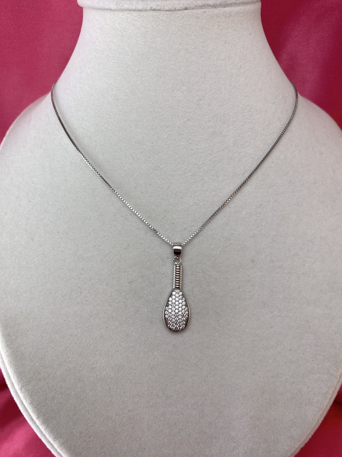 Collana con racchetta