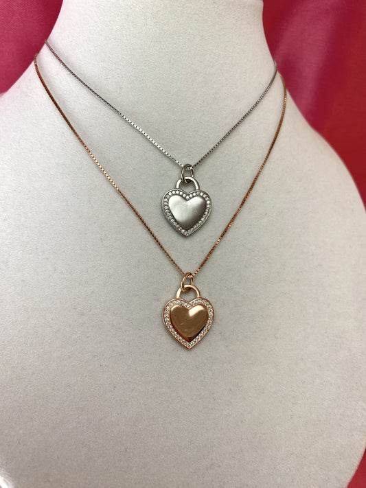 Collana con cuore simil lucchetto