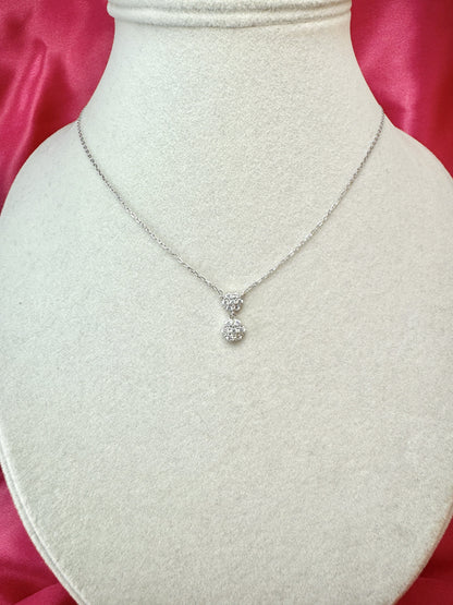 Collana con due micro fiori