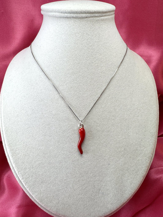 Collana con cornino rosso