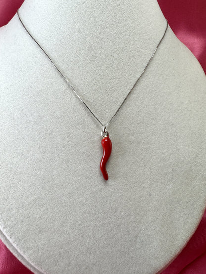 Collana con cornino rosso