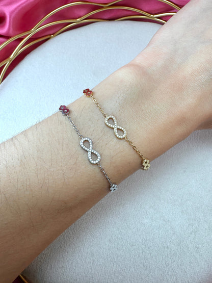 Bracciale sottile con infiniti