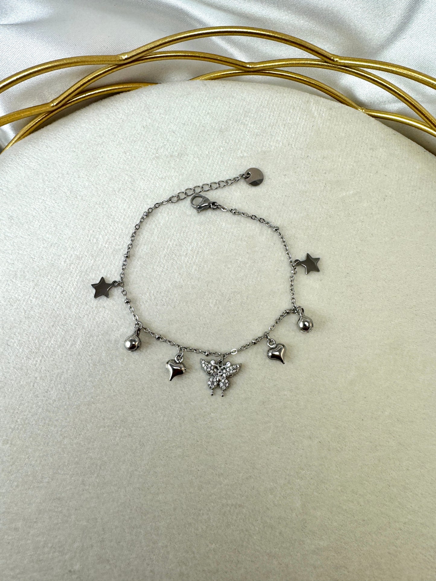Bracciale con farfalla e campanellini