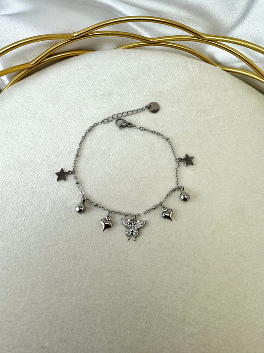 Bracciale con farfalla e campanellini