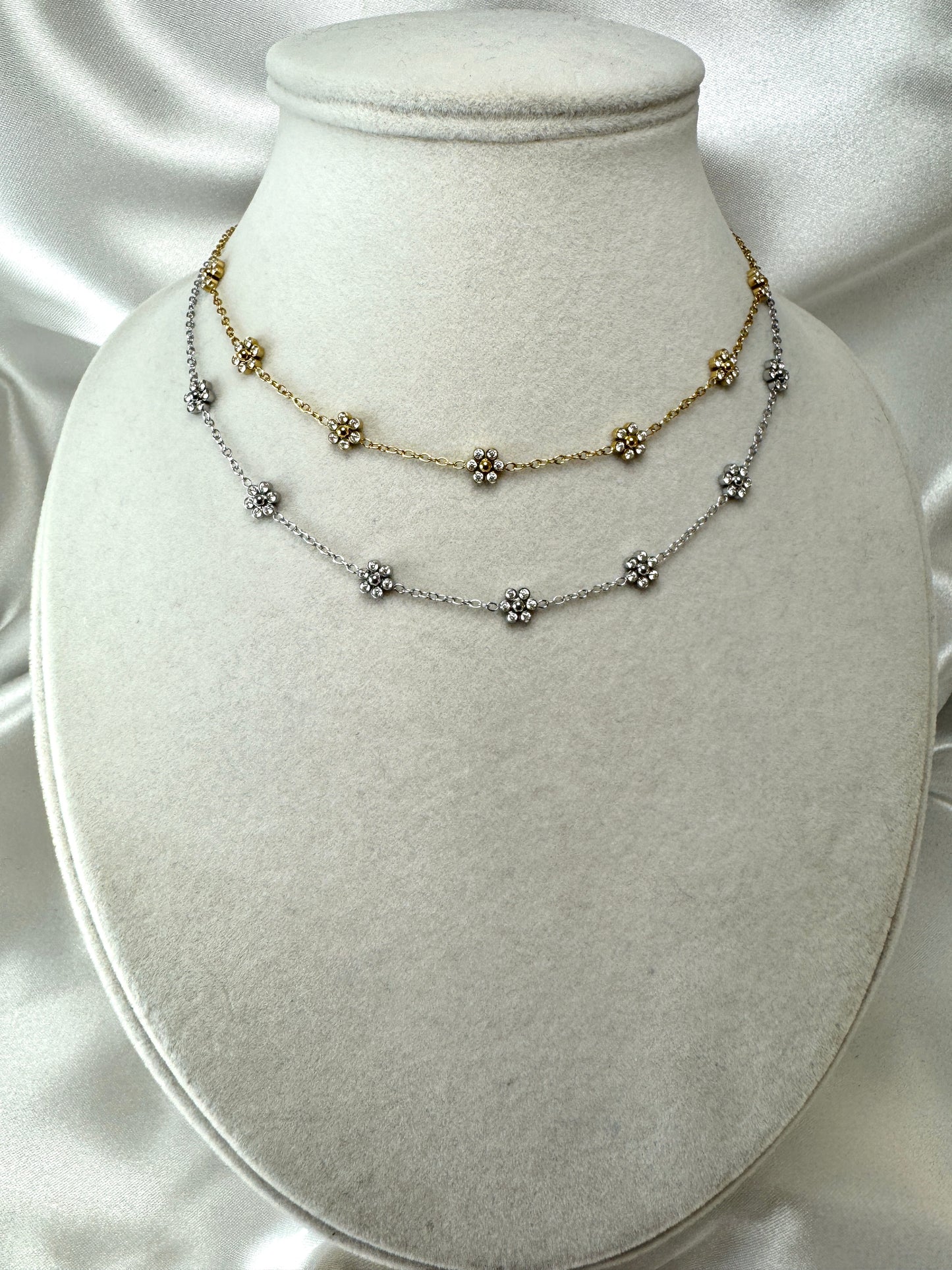 Collana micro fiori