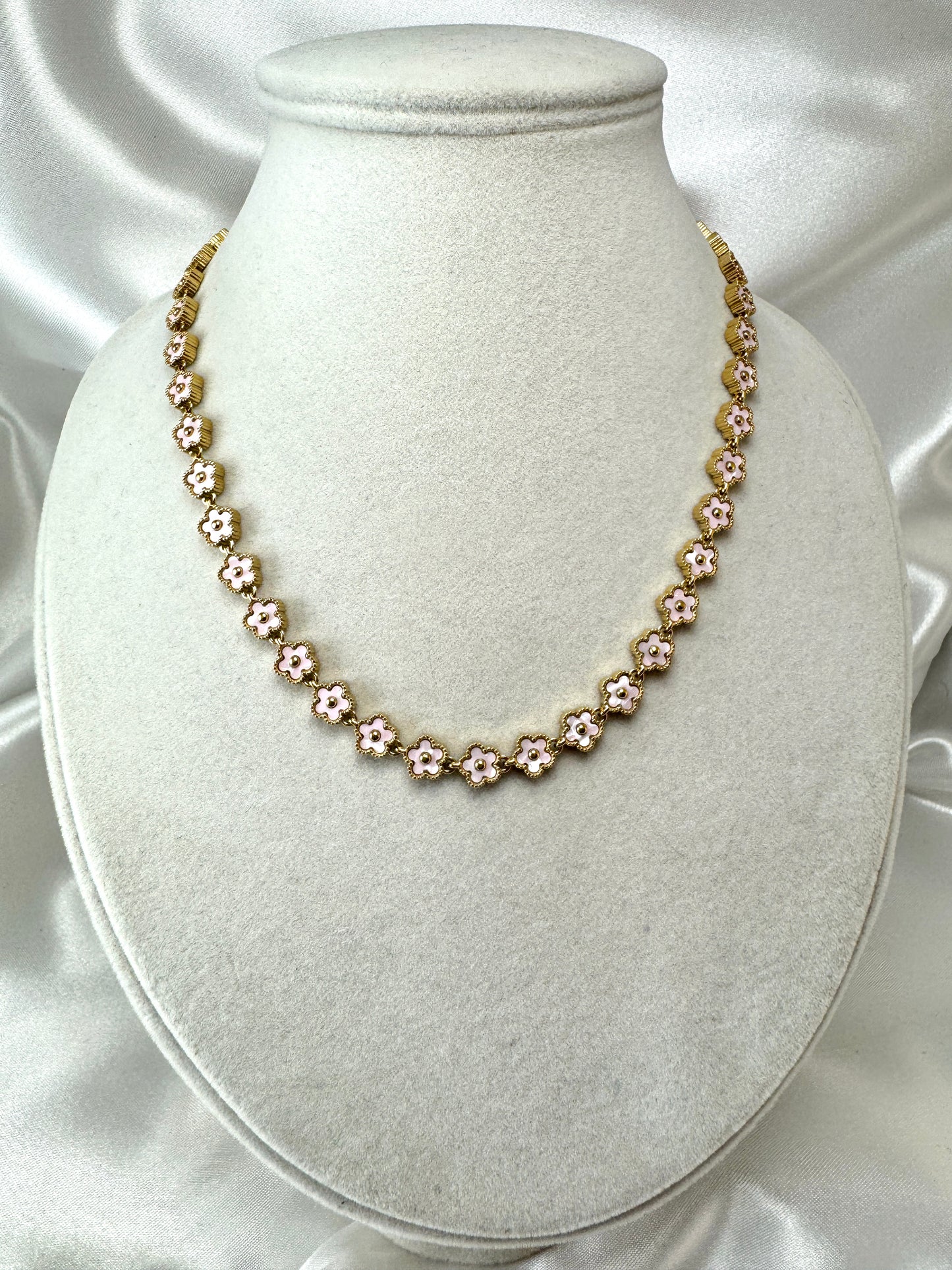 Choker fiori rosa