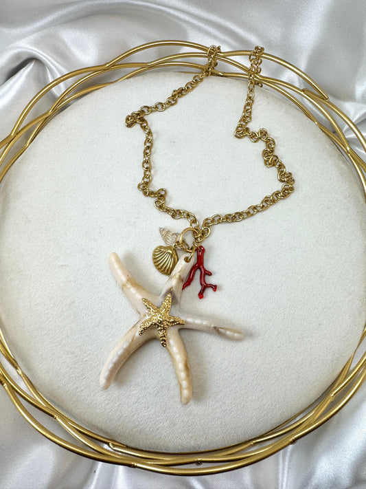 Collana lunga con stella marina in resina