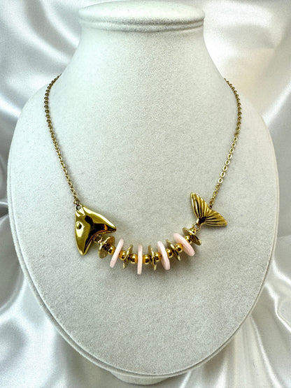 Collana con lisca di pesce colorata