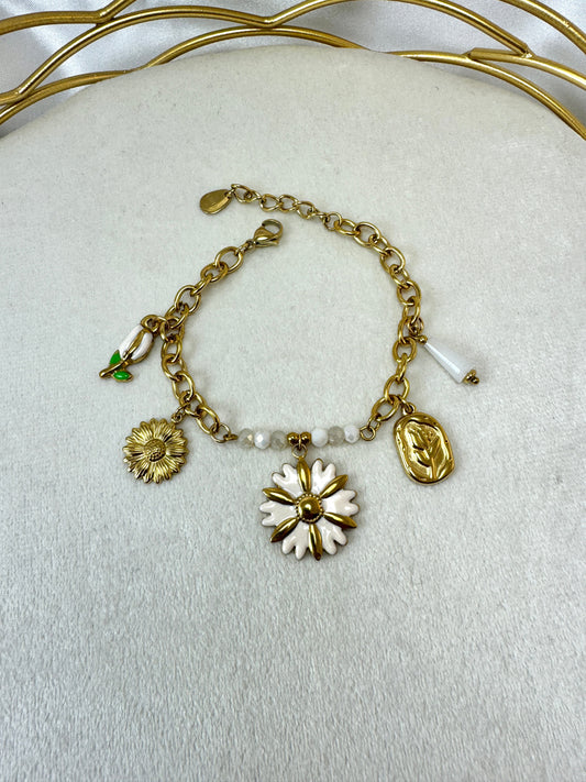 Bracciale con fiore colorato, ciondoli e cristalli