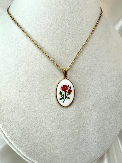 Collana cabochon ovale rose rosse