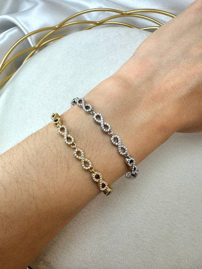 Bracciale con infiniti