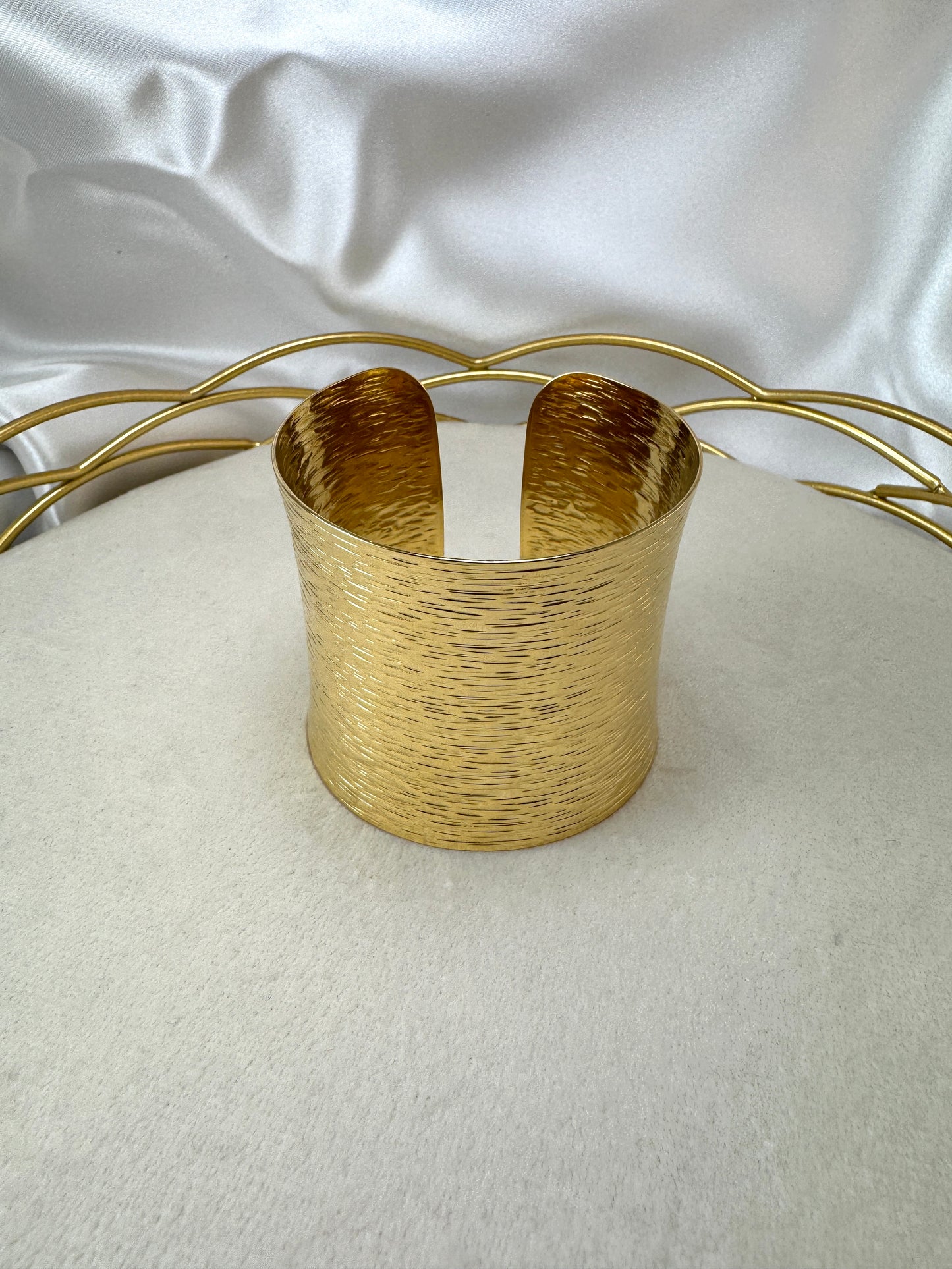 Bracciale rigido alto