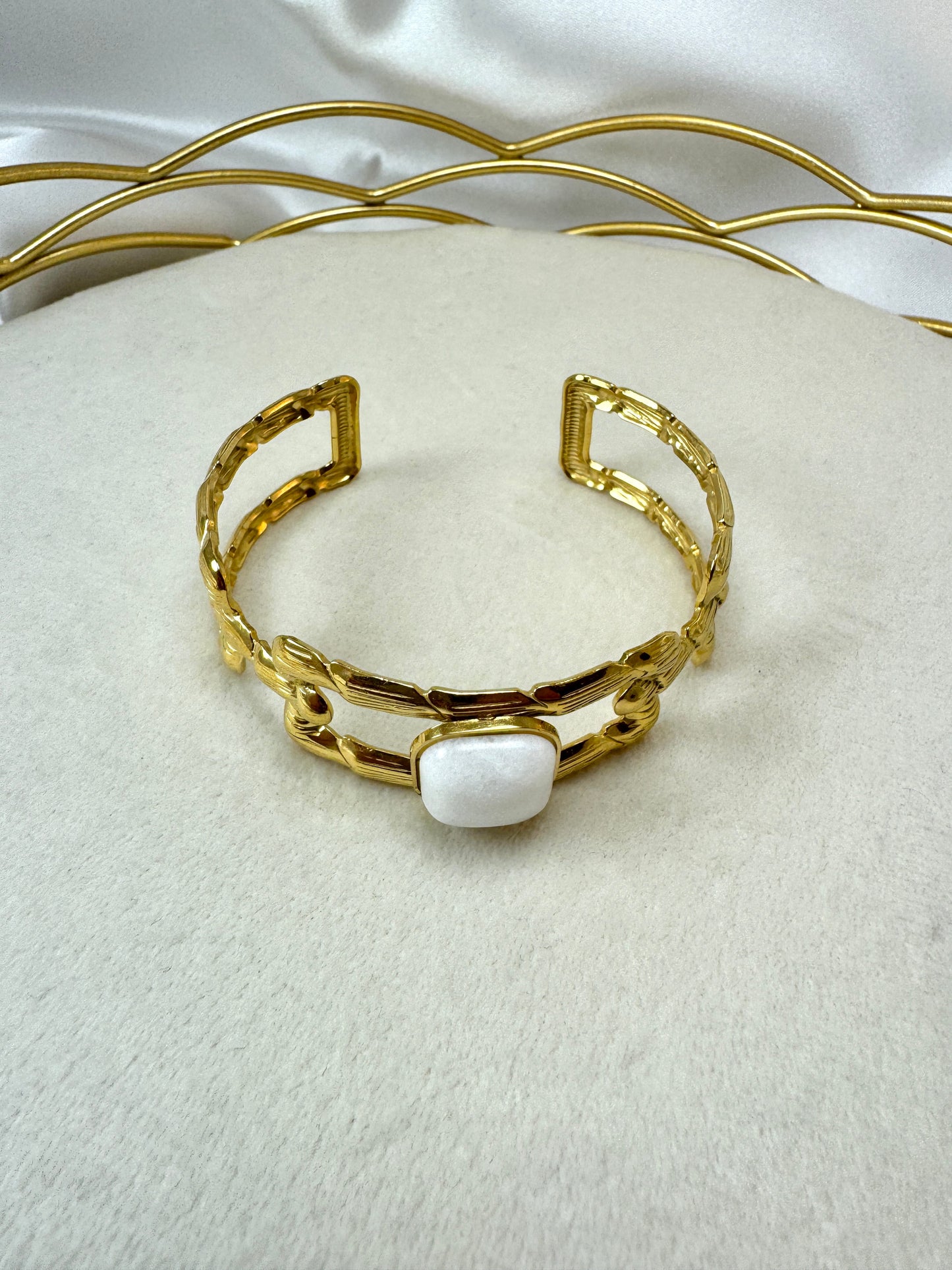 Bracciale rigido bambu con quadrato bianco