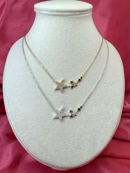 Collana con stessa di zirconi e stelline lisce