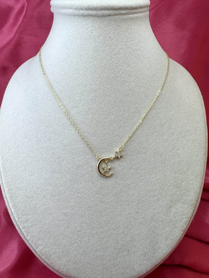 Collana con luna e due stelline