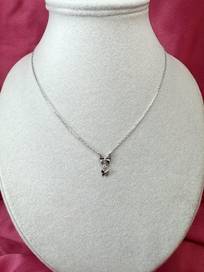 Collana con doppia farfalla e punto luce