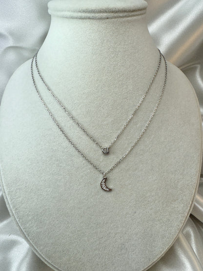 Collana doppio filo con punto luce e luna