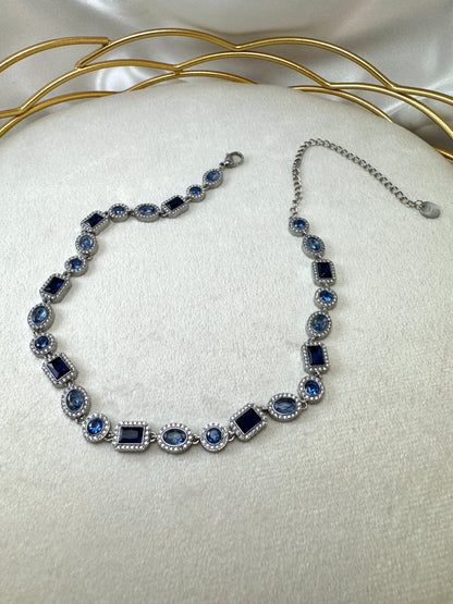 Collana con ovali, tondi e quadrati