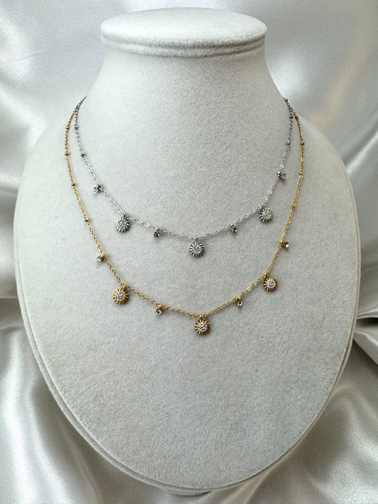 Collana con micro soli e punti luce