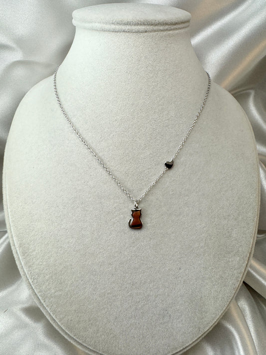 Collana con gatto liscio e cuore