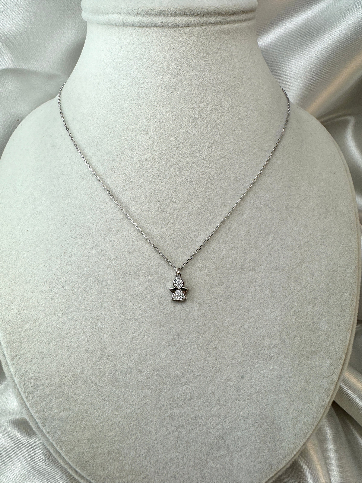 Collana con micro angelo