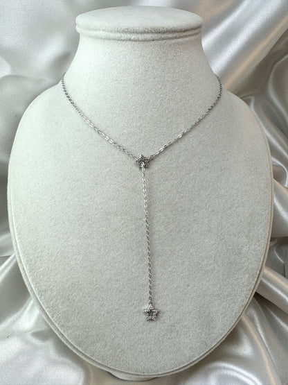 Collana con doppia stella scorrevole