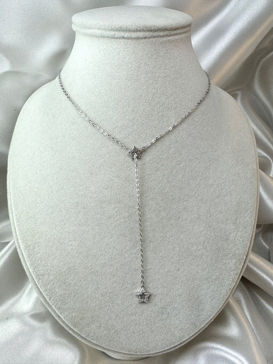 Collana con doppia stella scorrevole