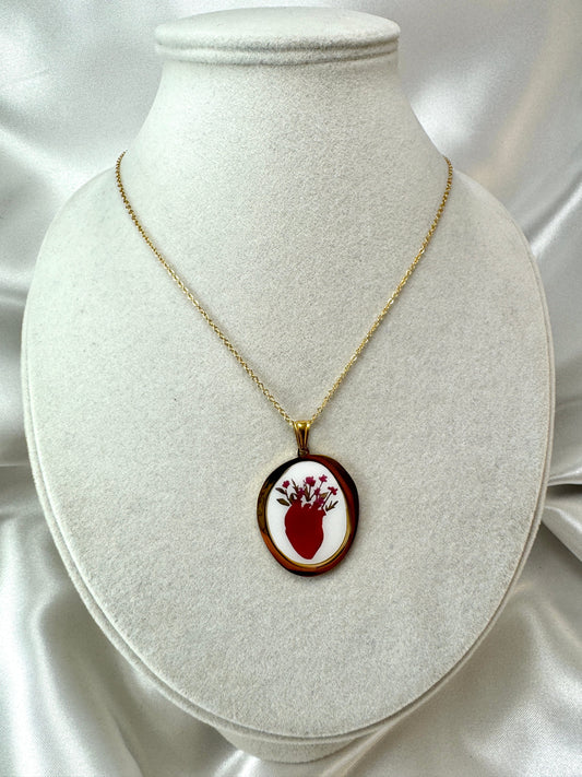 Collana cabochon con cuore anatomico