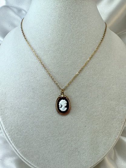 Collana con cammeo piccolo