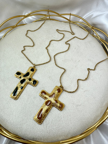 Collana lunga con croce smaltata