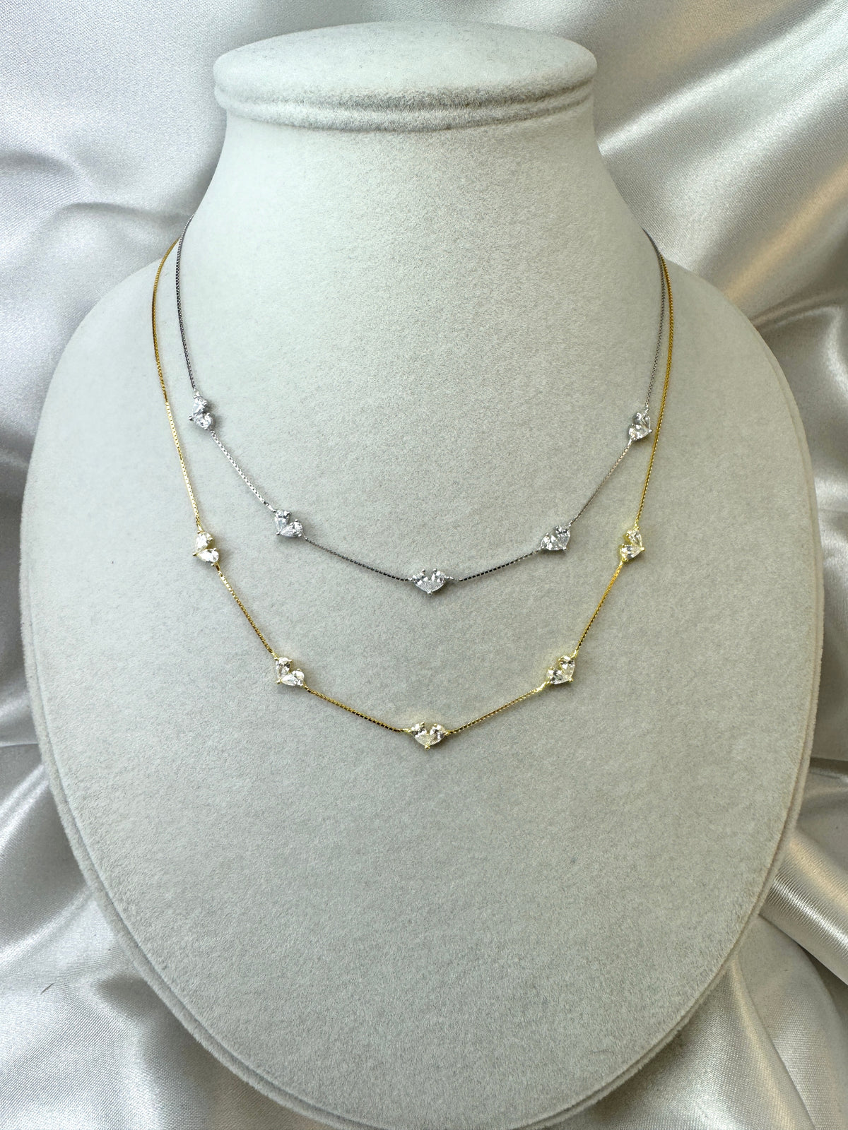 Collana con goccine fisse