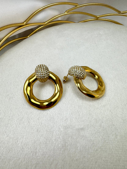 Orecchini con goccia di brillantini e cerchio