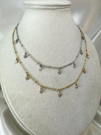 Collana con micro stelle e punti luce