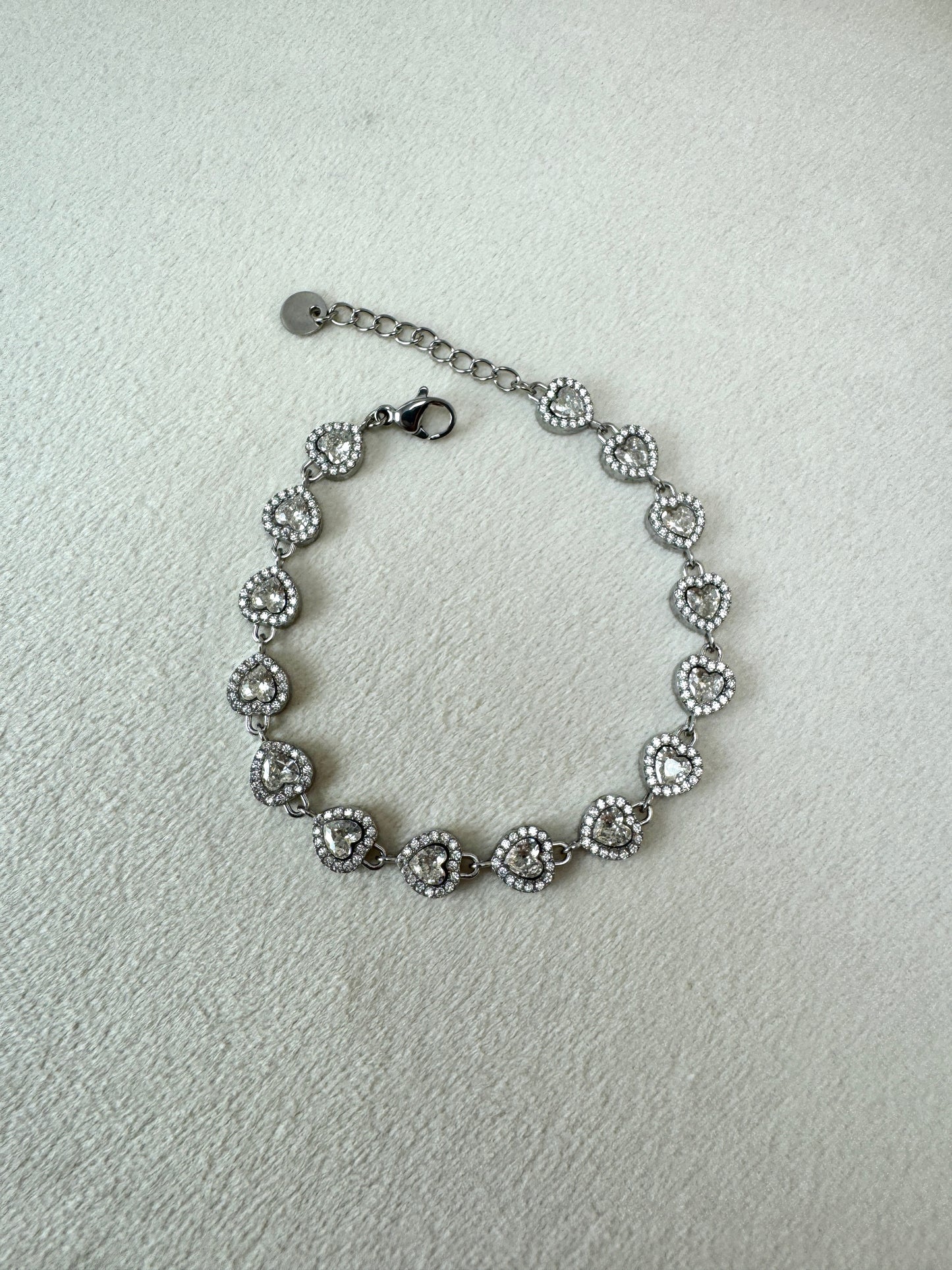 Bracciale con brillantini a cuore