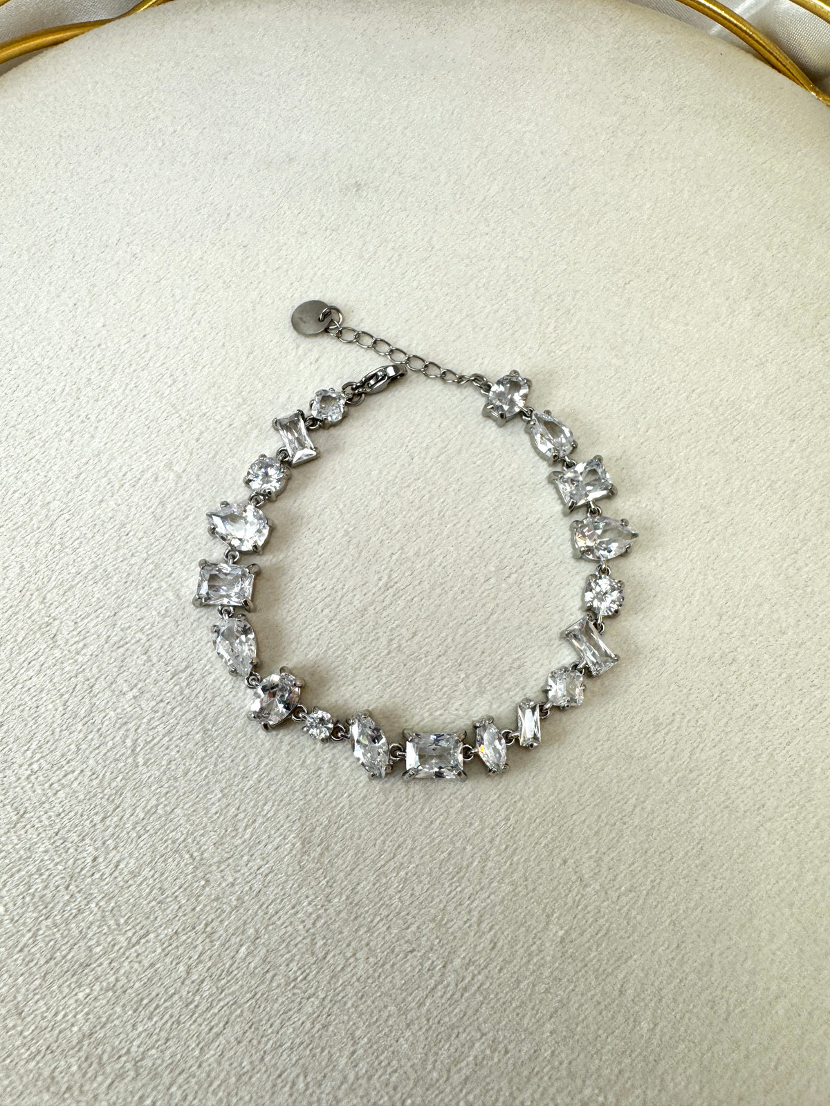 Bracciale con brillantini di tagli diversi