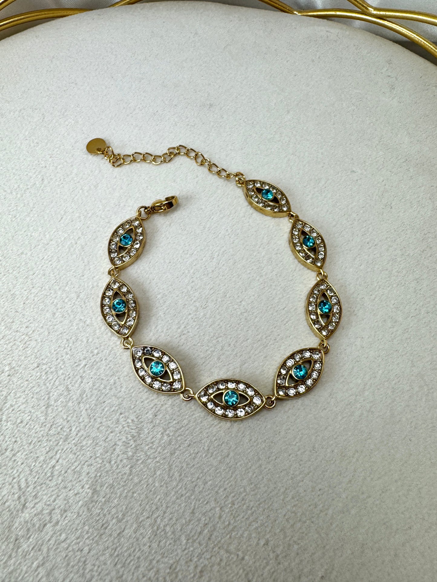 Bracciale con occhi ovali
