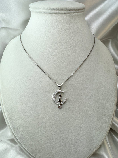 Collana con gatto sulla luna